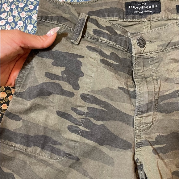 Lucky Brand Camo Cargo Pants 25 - Picture 8 of 8